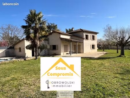 propriété 6 pièces 132 m²