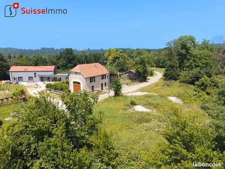 terrain 3045 m² ecot