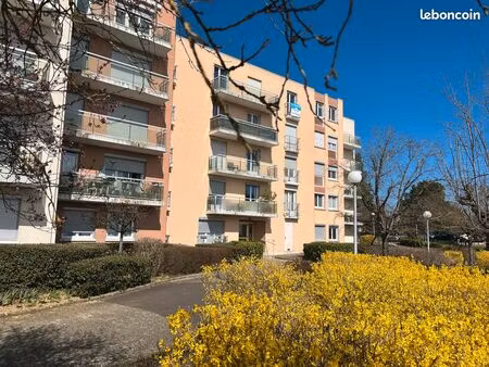 à louer appartement t1