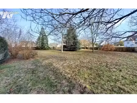 terrain 1600 m² bourguebus