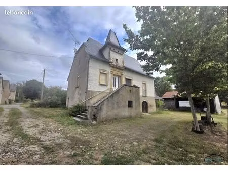 propriété 4 pièces 85 m²