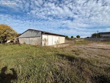 maison 1 pièce 150 m²