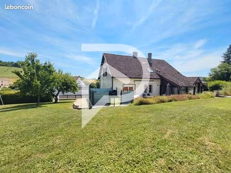 maison 8 pièces 153 m²