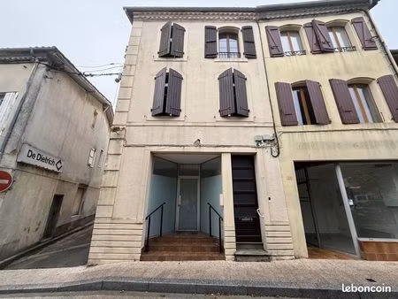 immeuble 13 pièces 334 m²