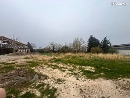 terrain a batir en cours de viabilisation