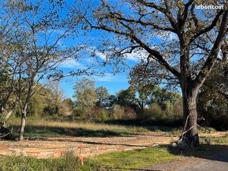 terrain 1 452 m² plaisance