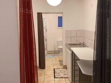 murs local commercial avec studio