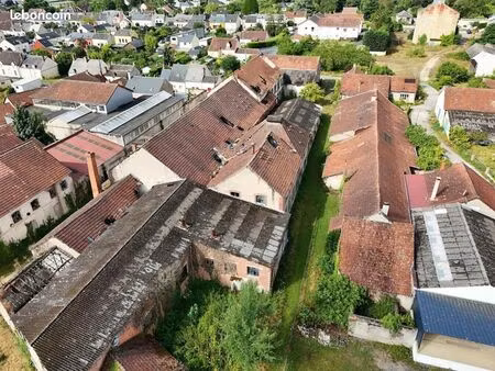 immeuble 4000 m² mehun-sur-yevre