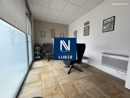 local commercial 49 m² douvres-la-délivrande