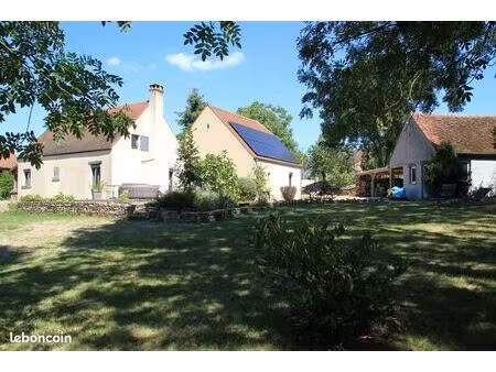 propriété 7 pièces 140 m²