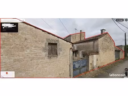 maison a restaurer bourg de sigogne