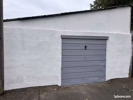 parking/box 1 pièce 25 m²