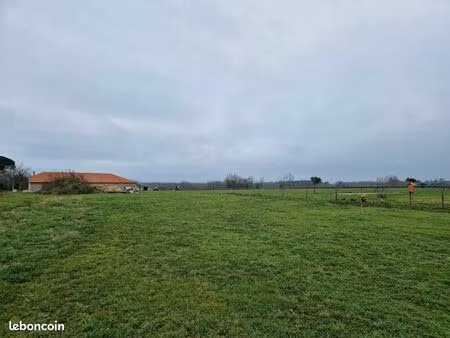 terrain 1 400 m² boisredon