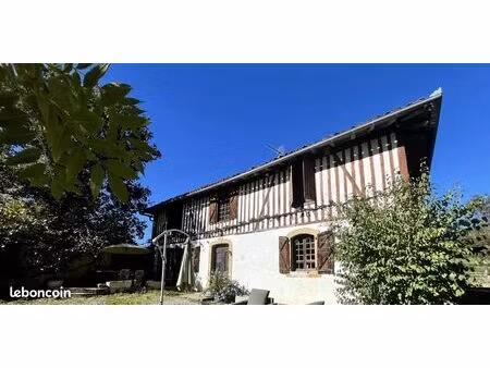 propriété 5 pièces 130 m²