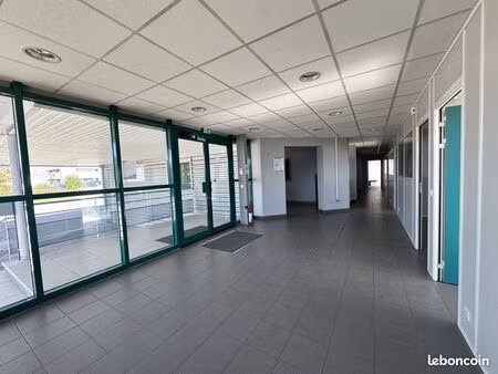 local 1380 m² fillinges