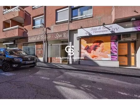 local commercial 68 m² sallanches