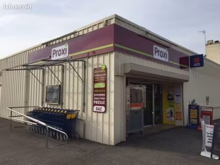 murs commerciaux 392m2