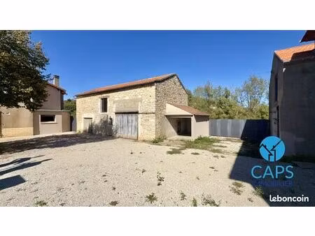 local 80 m² espère