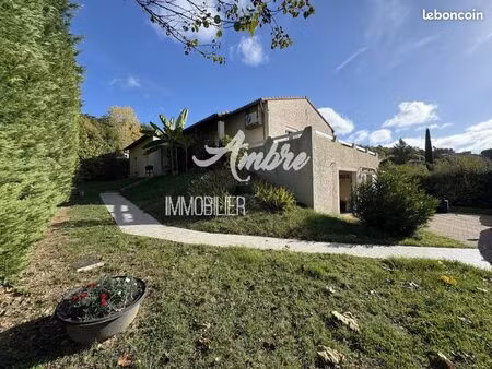 villa 6 pièces 123 m²