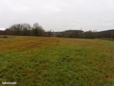 terrain 23 422 m² montpeyroux