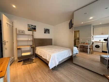 location appartement 1 pièce 21 m² à ris-orangis (91130)