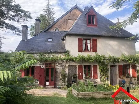 maison 16 pièces 323 m²