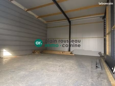 local 150 m² saint-léger-de-linières