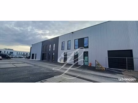 local d'activite 1751 m² les ponts de ce