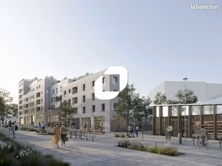 local commercial 4 210 m²