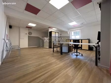 local commercial 272 m² la farlède