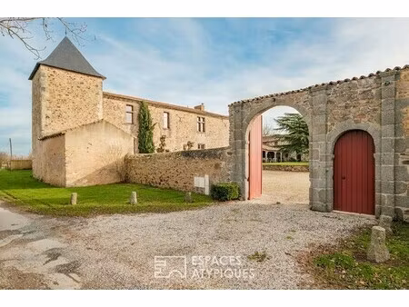 maison de luxe à vendre à coulonges-thouarsais