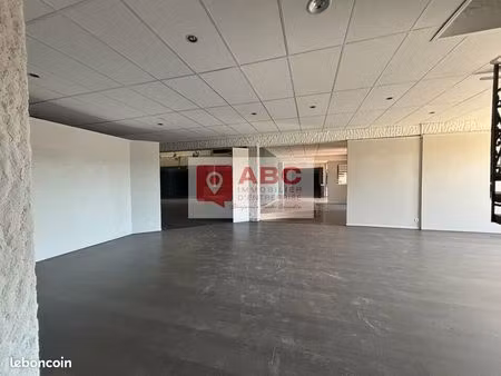 bureaux 1470 m² theza