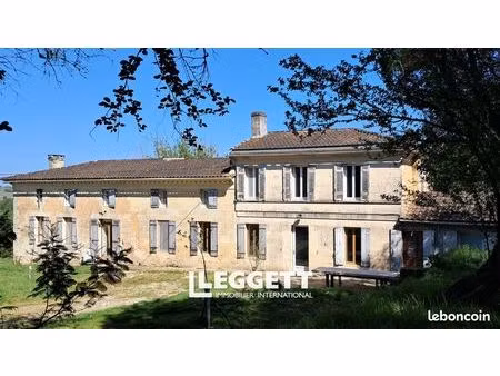 maison 9 pièces 250 m²