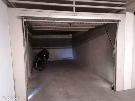 box a louer (place de catalogne)