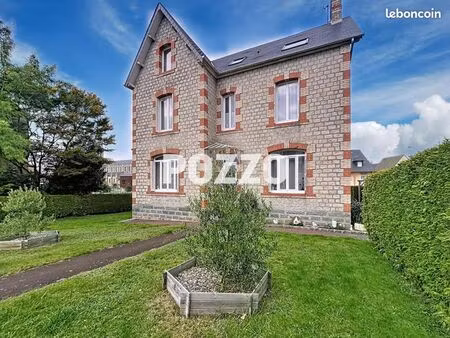 maison 7 pièces 195 m²