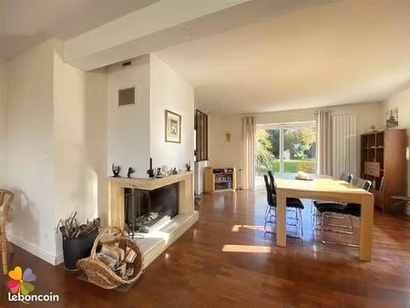 maison 5 pièces 155 m²