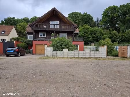 chalet 9 pièces 240 m²