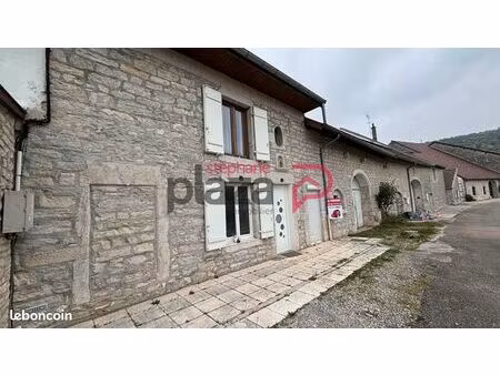 maison 4 pièces 135 m²