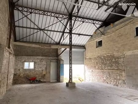 local divers 196 m² bourgogne