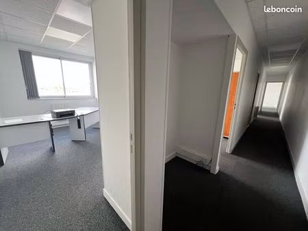 bureaux 85 m²