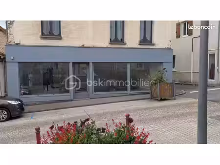 local 57 m²
