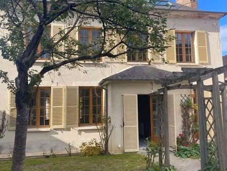 maison de caractère proche vernon avec dépendances  intégralement restaurée  idéale pour p