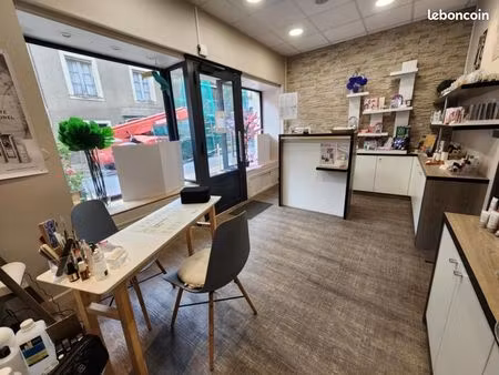 local commercial 50 m²