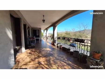 maison individuelle 140 m2 + grands garages