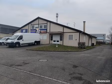 local 248 m² mundolsheim