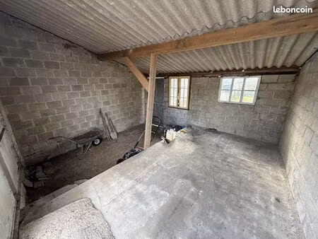 garage 1 pièce 24 m²