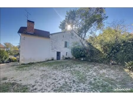 maison 14 pièces 275 m²