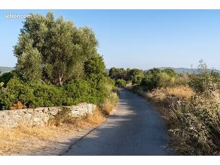 terrain 320 m² poussan