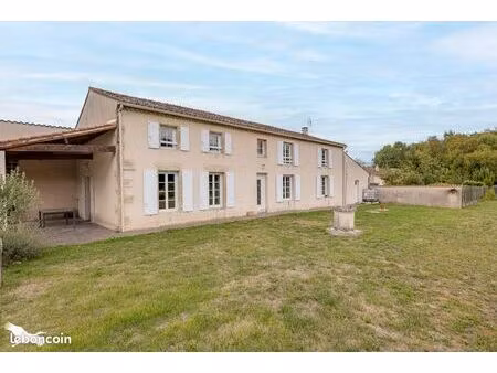 longère 6 pièces 160 m²