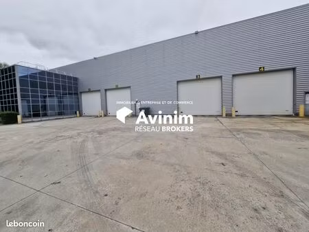 local 2160 m² mitry-mory